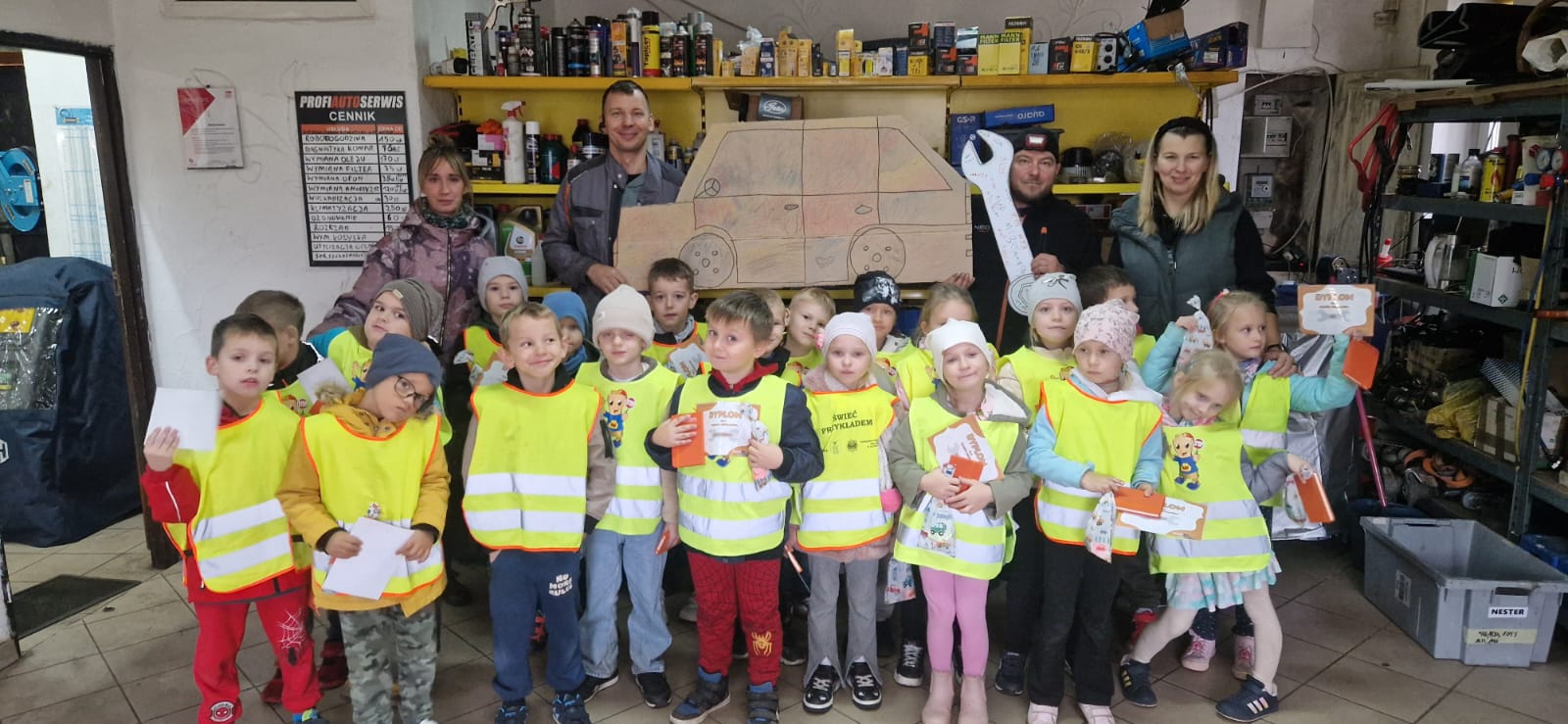  Dzieci w przebraniach